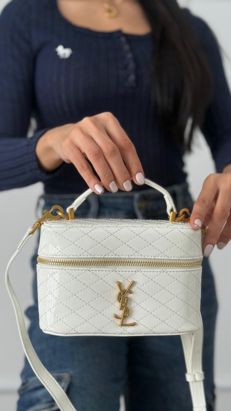 شنطة - YSL makeup  / شامل علبة الشركة